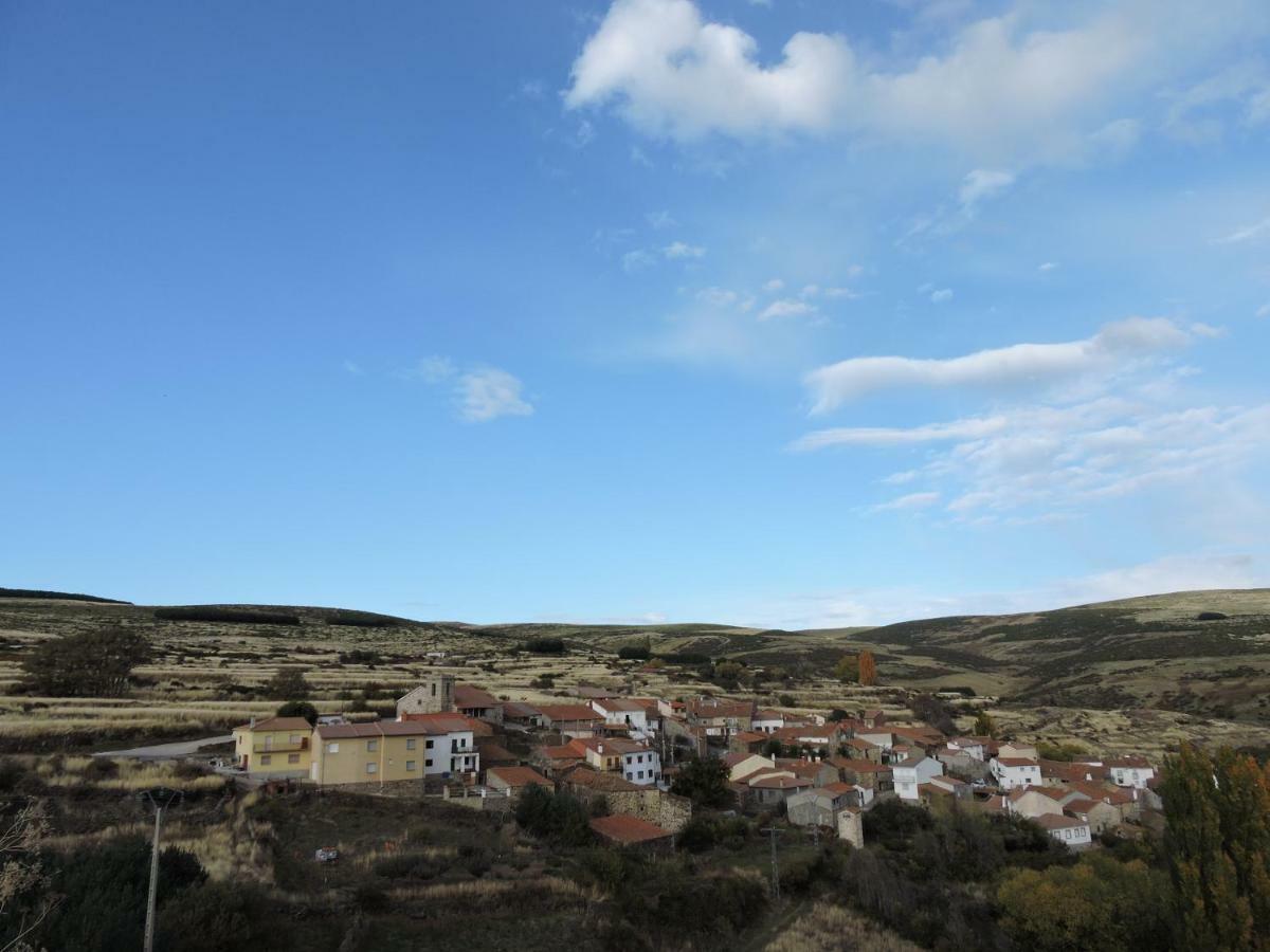 Affittacamere Casa Sierra De Gredos Navasequilla Esterno foto