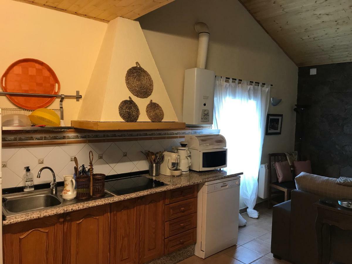 Affittacamere Casa Sierra De Gredos Navasequilla Esterno foto